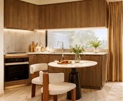 Mackenzie Road (D9), Apartment #637803671